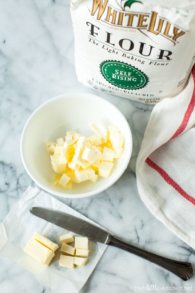 Cheddar Scallion Biscuits from thelittlekitchen.net Cheddar Scallion Biscuits from thelittlekitchen.net