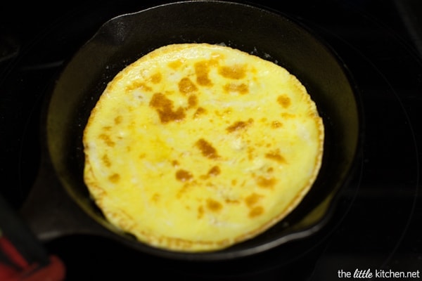 Bacon Gouda Breakfast Sandwich from thelittlekitchen.net Bacon Gouda Breakfast Sandwich from thelittlekitchen.net