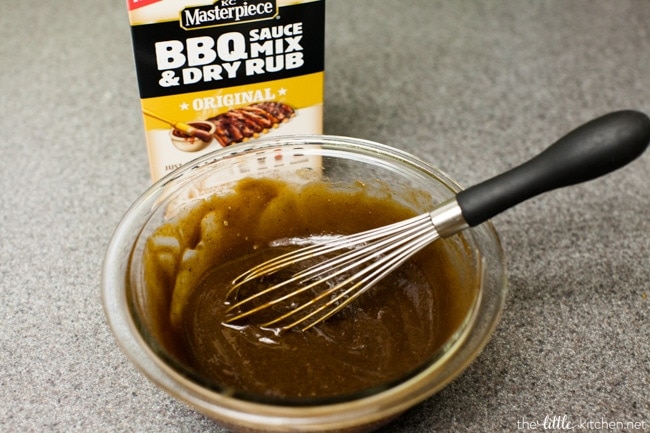 BBQ Chicken Flatbread Pizzas from thelittlekitchen.net BBQ Chicken Flatbread Pizzas from thelittlekitchen.net