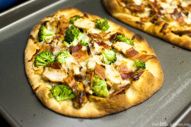 BBQ Chicken Flatbread Pizzas from thelittlekitchen.net BBQ Chicken Flatbread Pizzas from thelittlekitchen.net