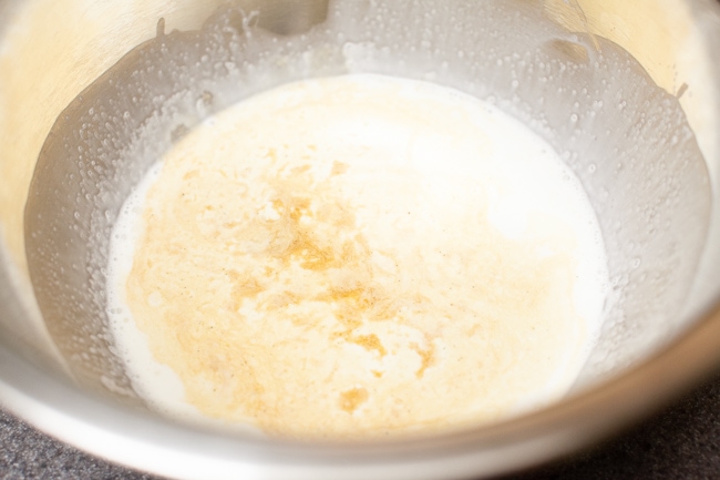 How to Make Homemade Whipped Cream from thelittlekitchen.net How to Make Homemade Whipped Cream from thelittlekitchen.net