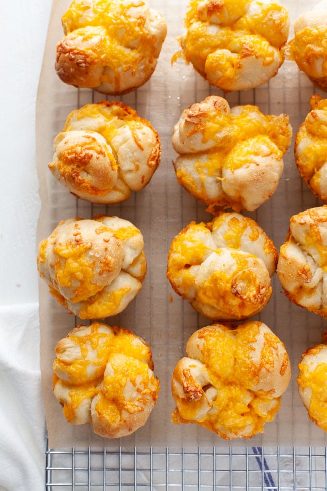 Cheddar Cheese Cloverleaf Rolls from thelittlekitchen.net Cheddar Cheese Cloverleaf Rolls from thelittlekitchen.net