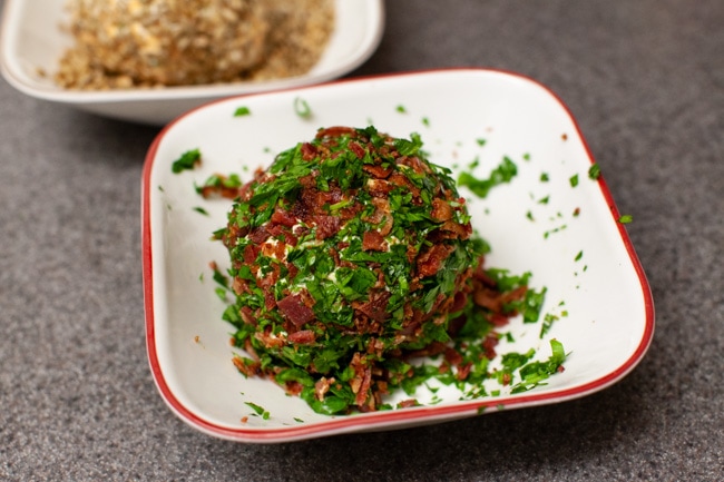 Cheese Ball Recipe from thelittlekitchen.net Cheese Ball Recipe from thelittlekitchen.net