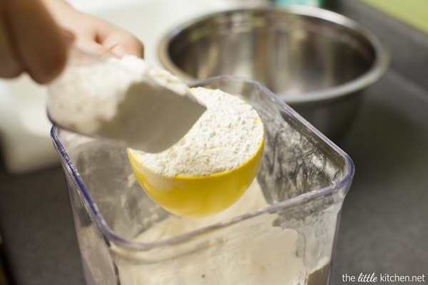 Chocolate Chip Scones from thelittlekitchen.net Chocolate Chip Scones from thelittlekitchen.net