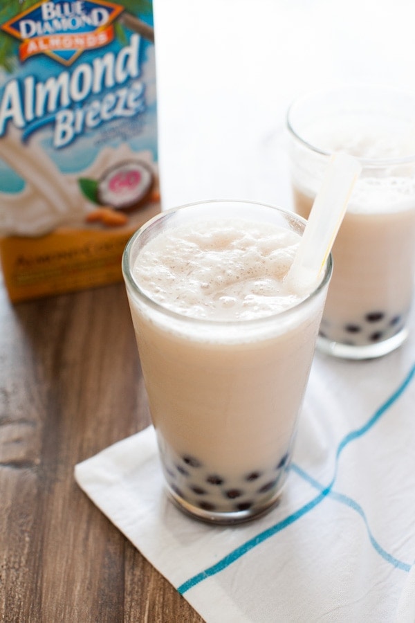 These smoothies are really really easy to make and with coconut almondmilk, you'll love it!! Coconut Almond Milk Tea Smoothies from thelittlekitchen.net These smoothies are really really easy to make and with coconut almondmilk, you'll love it!! Coconut Almond Milk Tea Smoothies from thelittlekitchen.net