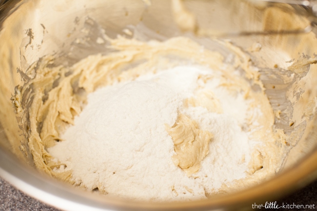 Cranberry White Chocolate Shortbread Cookies from thelittlekitchen.net Cranberry White Chocolate Shortbread Cookies from thelittlekitchen.net
