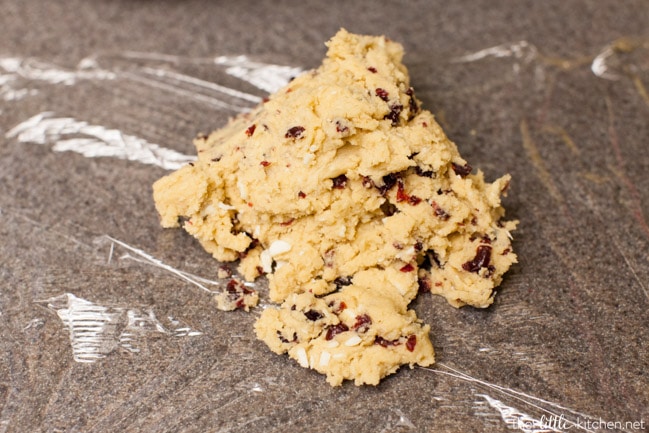 Cranberry White Chocolate Shortbread Cookies from thelittlekitchen.net Cranberry White Chocolate Shortbread Cookies from thelittlekitchen.net