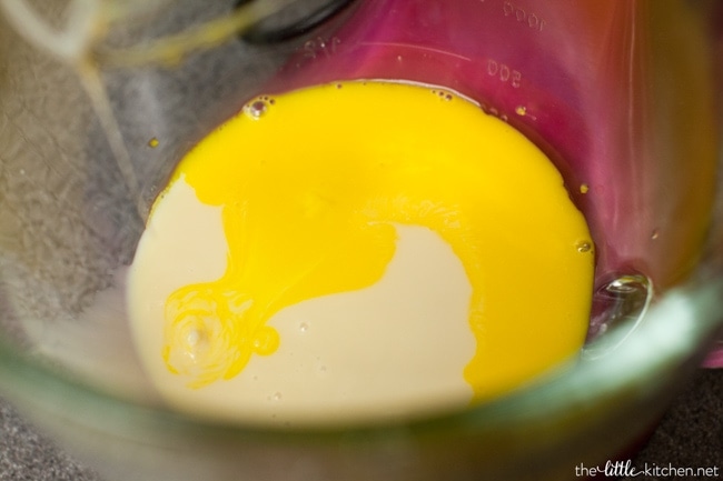 Creamy Coconut Lime Squares from thelittlekitchen.net Creamy Coconut Lime Squares from thelittlekitchen.net