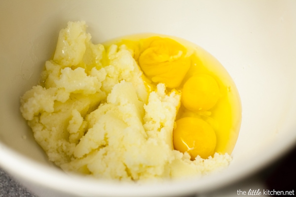Double Chocolate Cupcakes with Salted Caramel Buttercream from thelittlekitchen.net Double Chocolate Cupcakes with Salted Caramel Buttercream from thelittlekitchen.net