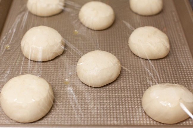 Pretzel Slider Rolls from thelittlekitchen.net Pretzel Slider Rolls from thelittlekitchen.net