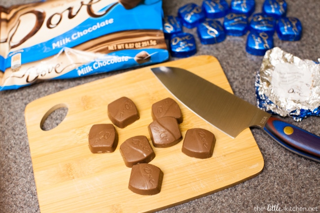 Milk Chocolate Walnut Blondies from thelittlekitchen.net Milk Chocolate Walnut Blondies from thelittlekitchen.net