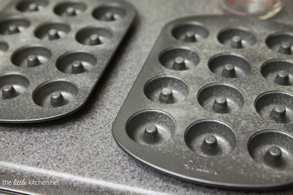 Mini Buttermilk Pumpkin Pie Spice Donuts from thelittlekitchen.net Mini Buttermilk Pumpkin Pie Spice Donuts from thelittlekitchen.net