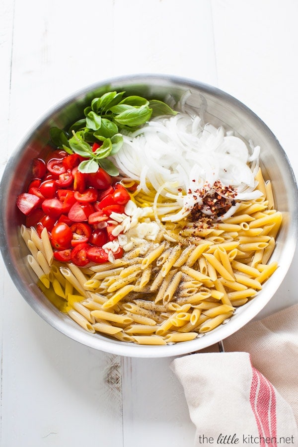 I have had doubts too but seriously it's so good...and so easy. Just throw all of the ingredients into a pan and cook! One Pot Penne Pasta with Tomato & Basil from thelittlekitchen.net I have had doubts too but seriously it's so good...and so easy. Just throw all of the ingredients into a pan and cook! One Pot Penne Pasta with Tomato & Basil from thelittlekitchen.net