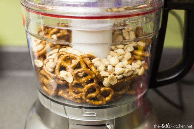 Peanut Butter Mousse Pie from thelittlekitchen.net Peanut Butter Mousse Pie from thelittlekitchen.net