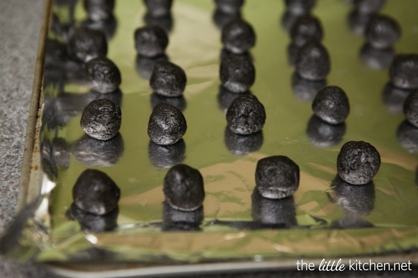 Red Velvet Oreo Truffles from The Little Kitchen Red Velvet Oreo Truffles