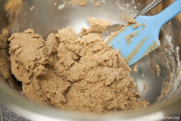 Red Velvet White Chocolate Chip Cookie Dough Truffles from thelittlekitchen.net Red Velvet White Chocolate Chip Cookie Dough Truffles from thelittlekitchen.net