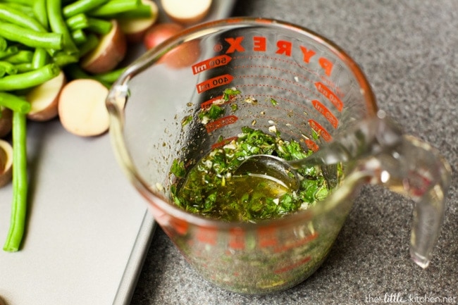 Sheet Pan Chicken Dinner from thelittlekitchen.net Sheet Pan Chicken Dinner from thelittlekitchen.net