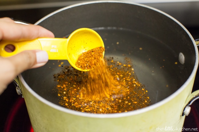 Spicy Shrimp Spring Rolls from thelittlekitchen.net Spicy Shrimp Spring Rolls from thelittlekitchen.net