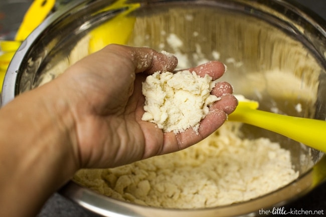 Strawberry Chocolate Hand Pies from thelittlekitchen.net Strawberry Chocolate Hand Pies from thelittlekitchen.net