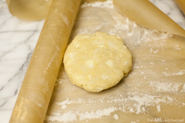 Strawberry Chocolate Hand Pies from thelittlekitchen.net Strawberry Chocolate Hand Pies from thelittlekitchen.net