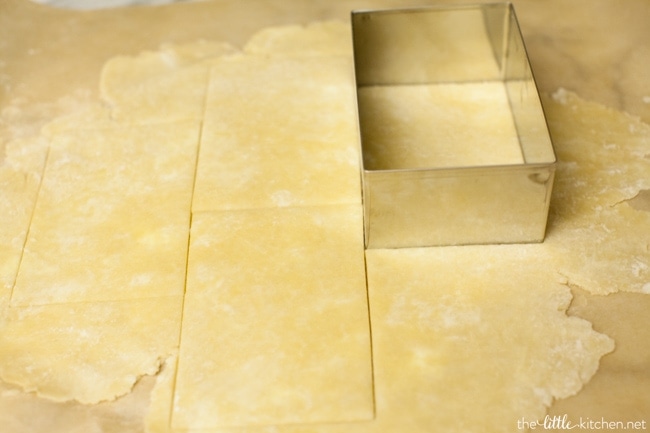 Strawberry Chocolate Hand Pies from thelittlekitchen.net Strawberry Chocolate Hand Pies from thelittlekitchen.net