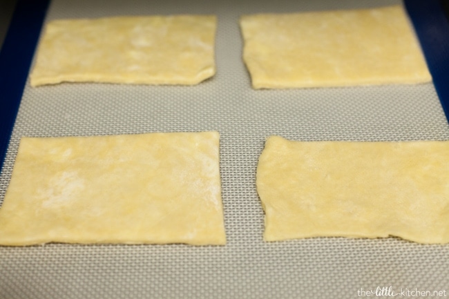 Strawberry Chocolate Hand Pies from thelittlekitchen.net Strawberry Chocolate Hand Pies from thelittlekitchen.net