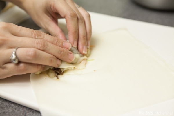 Vietnamese Egg Rolls from thelittlekitchen.net Vietnamese Egg Rolls from thelittlekitchen.net